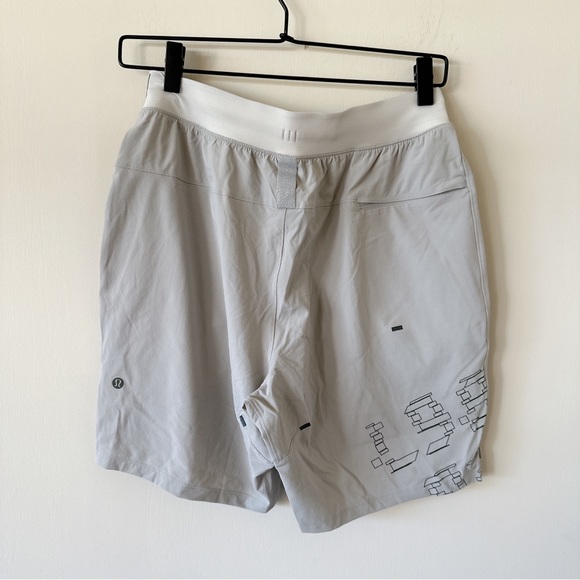Lululemon Shorts Size S - Picture 3 of 3